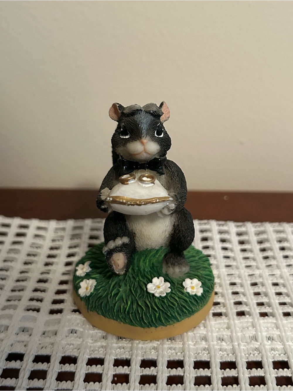 Charming Tails “The Ring Bearer” figurine by Fitz and Floyd. No. 82/104 1997
